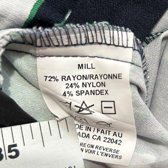 MARGARET M Green Navy & White Floral Short Skirt Pull On Stretchy Casual sz XL - Picture 7 of 7